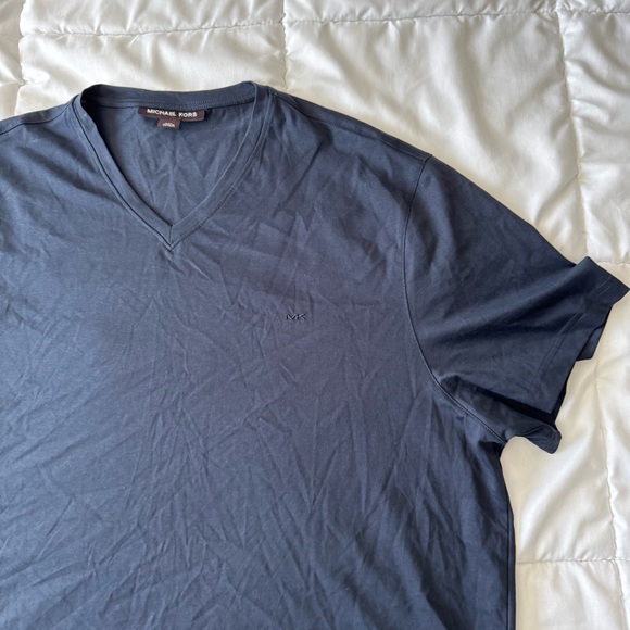 Michael Kors Navy Blue Liquid Cotton V-Neck T-Shirt - Picture 3 of 6